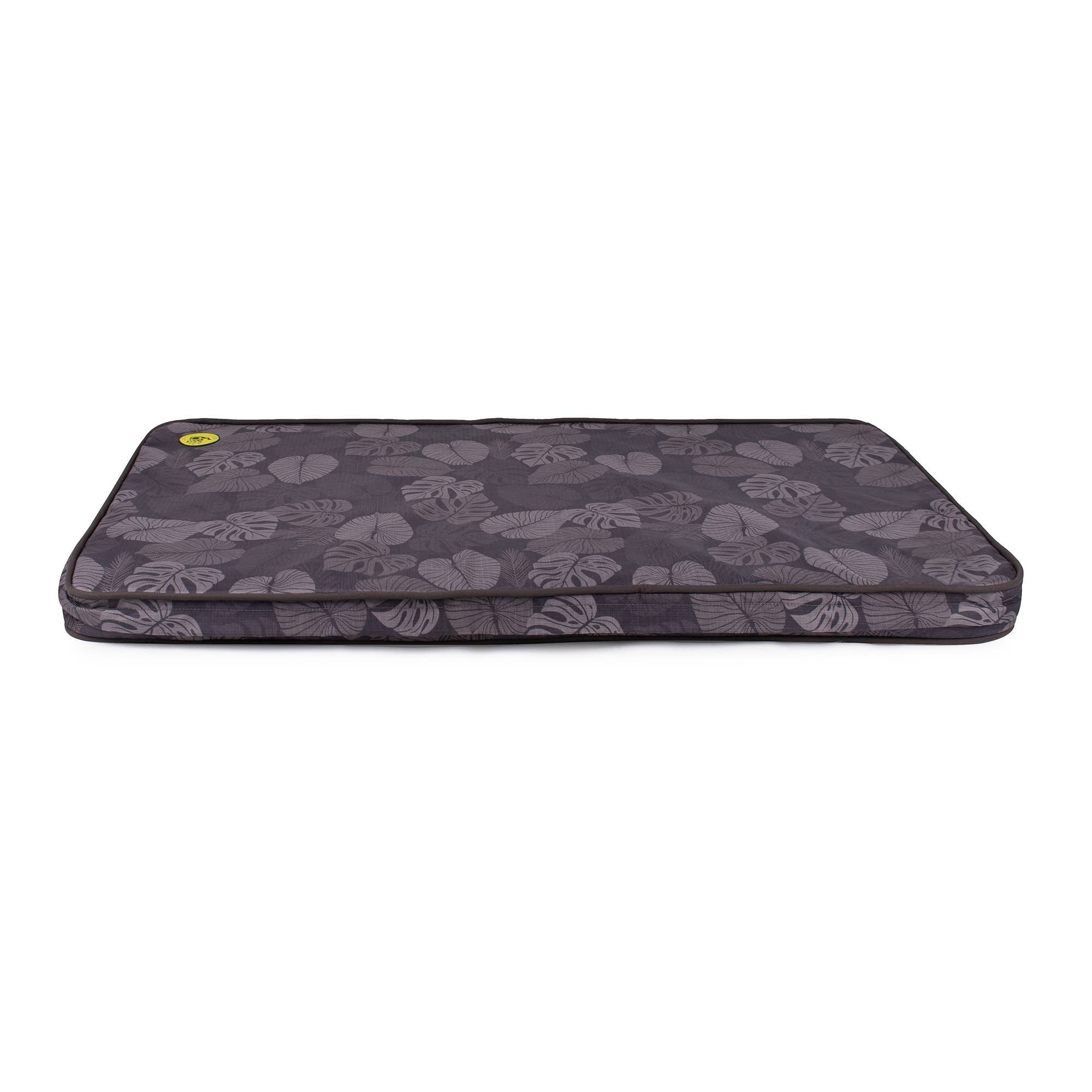 Body Glove Sun & Sand Tough Mat: Tropical Black / Medium